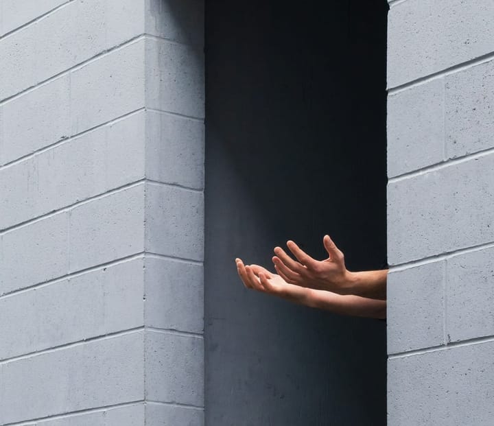 Red Flags of Bad Leadership: 6 Warning Signs You Should Never Ignore